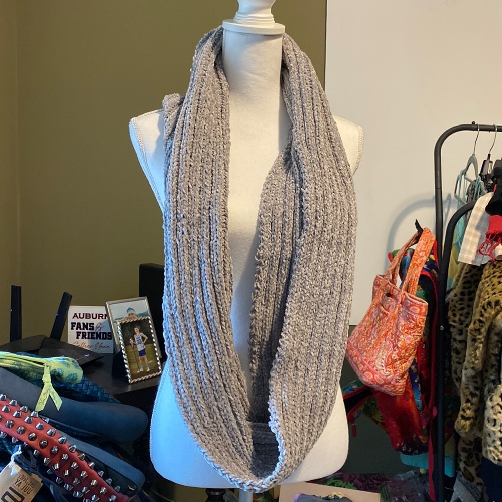 Versona Steel Gray Infinity Scarf - NWT